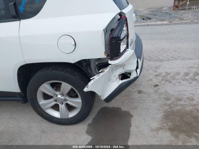 1C4NJDEB2FD232105 Jeep Compass Latitude