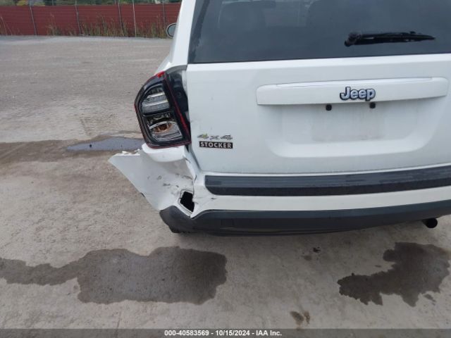 1C4NJDEB2FD232105 Jeep Compass Latitude