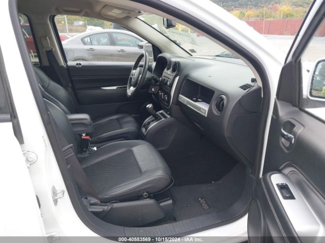 1C4NJDEB2FD232105 Jeep Compass Latitude