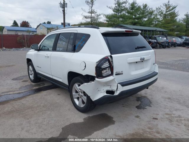 1C4NJDEB2FD232105 Jeep Compass Latitude