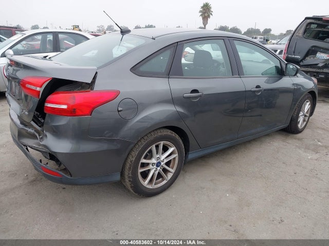 Ford FOCUS SE 2018 1FADP3F27JL295059 Image 4