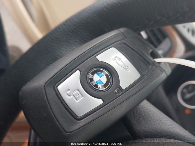 BMW 320i Xdrive 2014 WBA3C3C57EP662120 Image 11