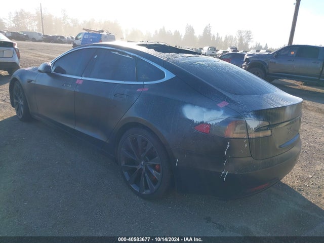 2018 TESLA MODEL S 5YJSA1E43JF258684 Photo 2