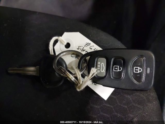 5NPD84LF3KH428068 Hyundai ELANTRA SEL