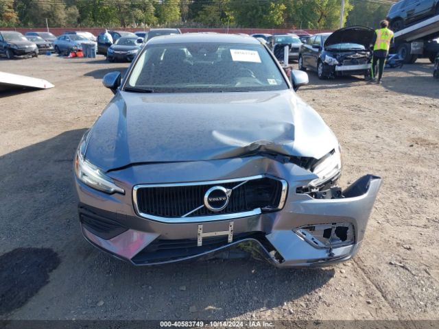 7JRA22TK6LG063110 Volvo S60 T6 Momentum