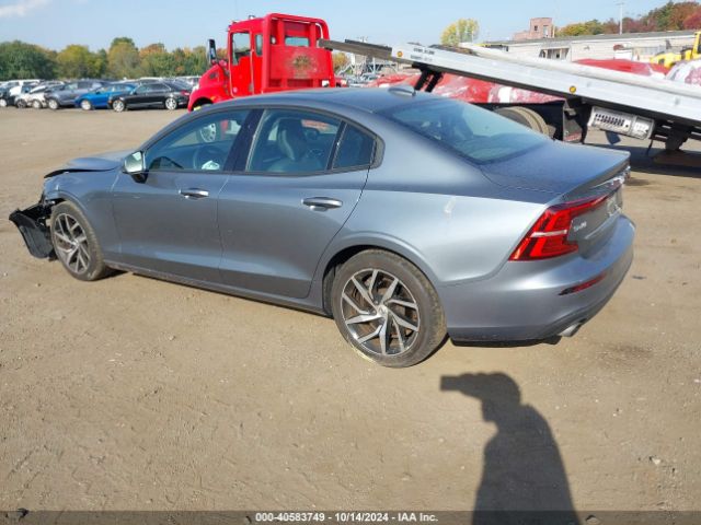 7JRA22TK6LG063110 Volvo S60 T6 Momentum
