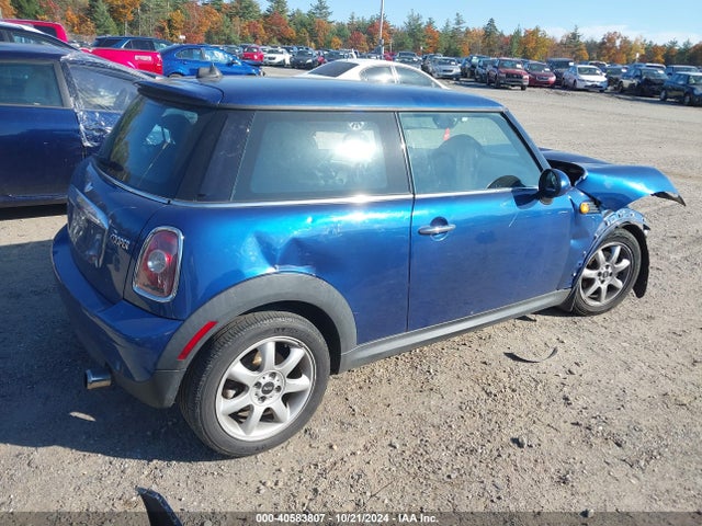 2007 MINI COOPER WMWMF33537TT53766 Photo 3