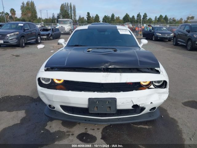 2C3CDZBT7HH633412 Dodge Challenger R/t Plus Shaker