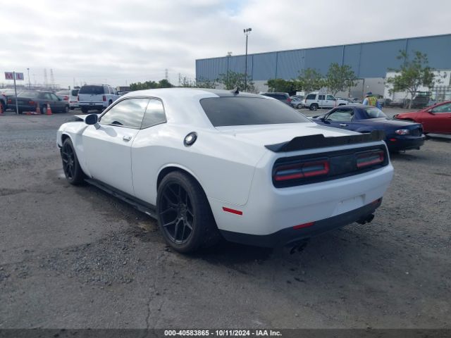 2C3CDZBT7HH633412 Dodge Challenger R/t Plus Shaker
