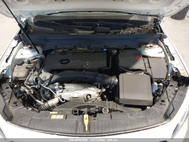 W1N4M4HBXLW037439 Mercedes-Benz Glb 250 4matic