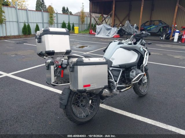 2022 BMW R 1250 WB10M1307N6F33070 Photo 3