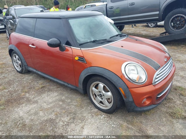 2011 MINI COOPER WMWSU3C52BT183793 Photo 0