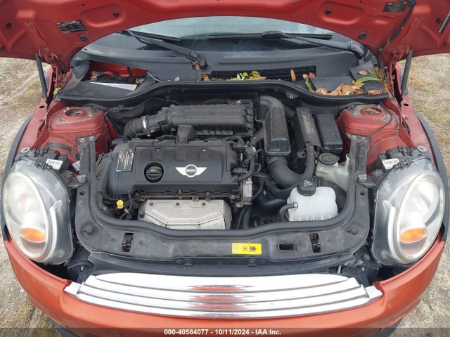 2011 MINI COOPER WMWSU3C52BT183793 Photo 9