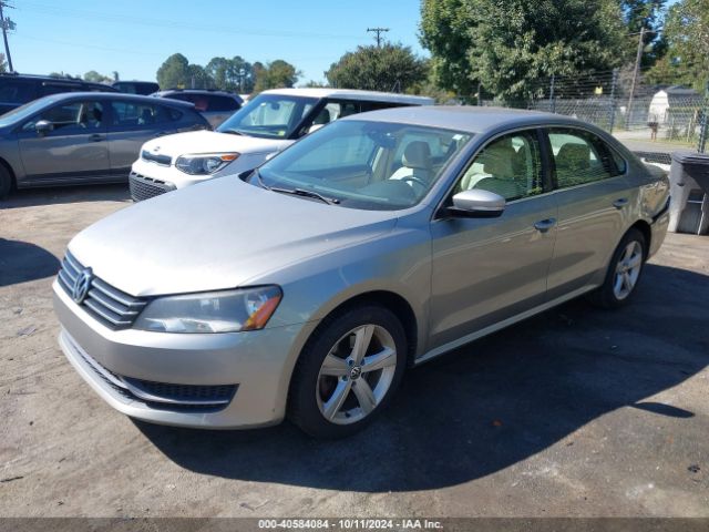 1VWBT7A38EC084296 Volkswagen Passat 1.8t Se