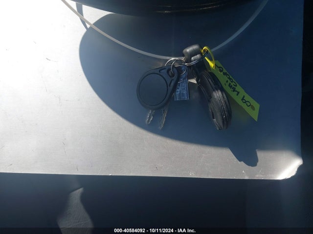 2008 MINI COOPER WMWMF33558TU68855 Photo 10