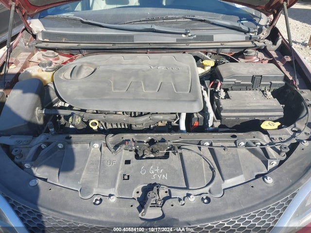 Chrysler 200 C 2015 1C3CCCCG5FN589237 Image 10