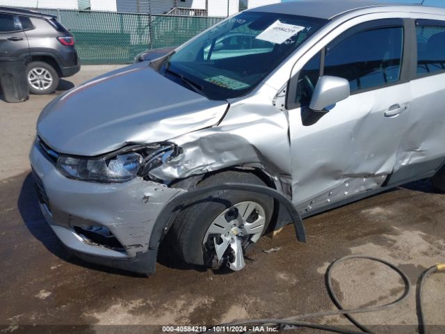 3GNCJKSB3KL139170 Chevrolet TRAX LS