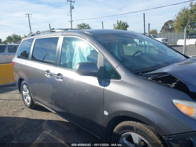 5TDKZ3DC9HS778441 Toyota Sienna Le 8 Passenger
