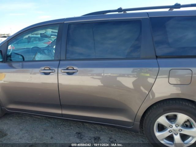 5TDKZ3DC9HS778441 Toyota Sienna Le 8 Passenger