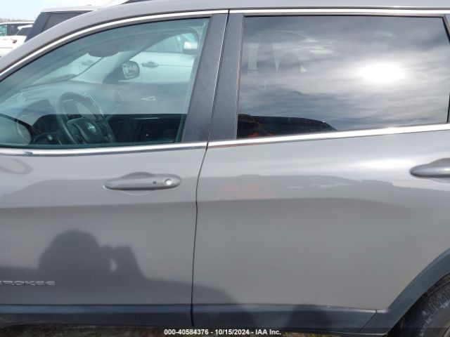 1C4PJLDBXKD443762 Jeep Cherokee Limited Fwd