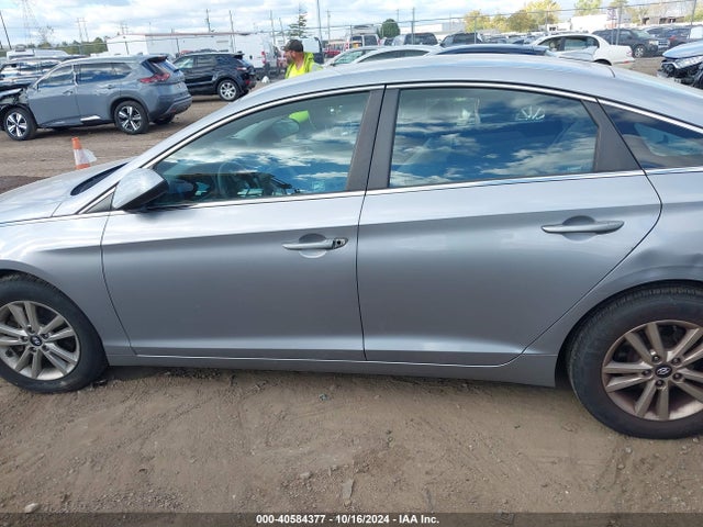 Hyundai SONATA SE 2015 5NPE24AF6FH247836 Image 14