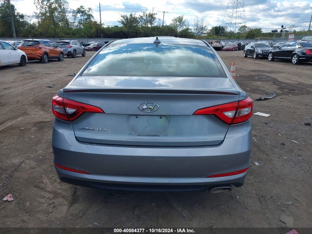 Hyundai SONATA SE 2015 5NPE24AF6FH247836 Image 16