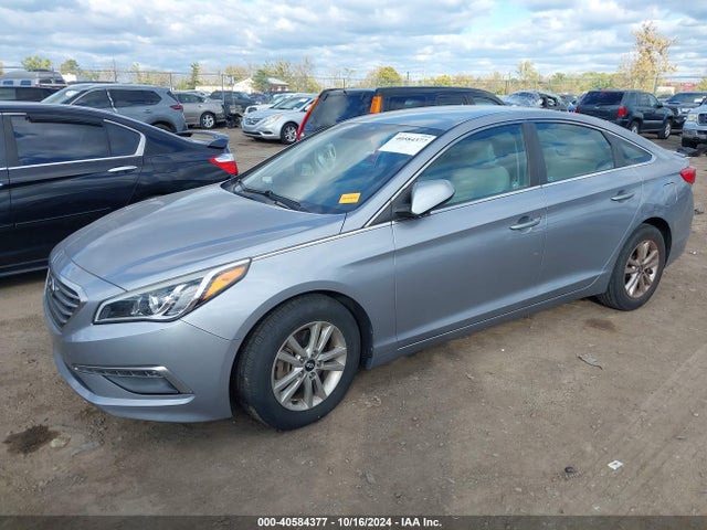 Hyundai SONATA SE 2015 5NPE24AF6FH247836 Image 2
