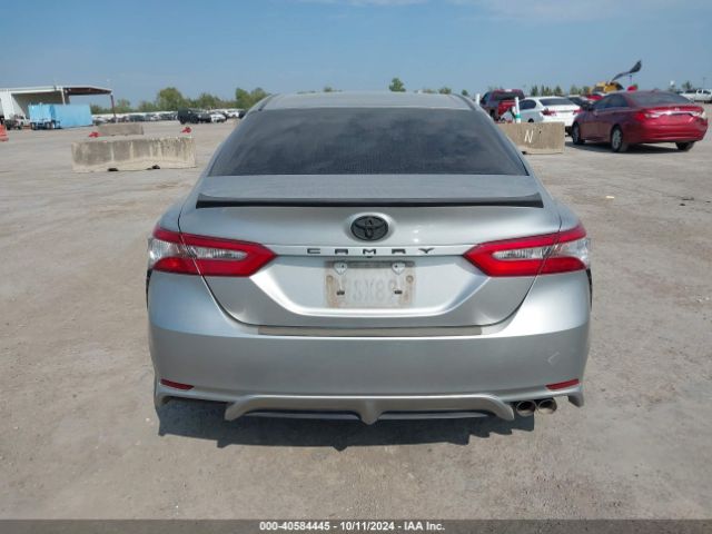 4T1B11HK0JU151783 Toyota CAMRY SE