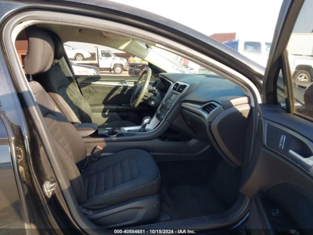 1FA6P0H7XE5392220 Ford FUSION SE