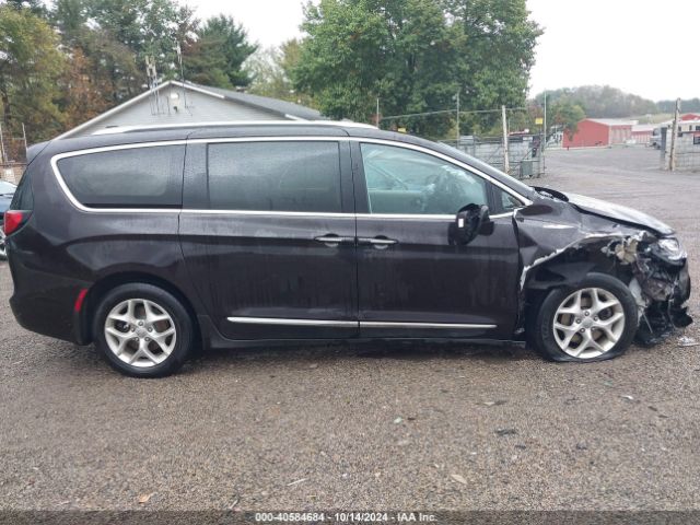 2C4RC1EG9HR551054 Chrysler Pacifica Touring-l Plus