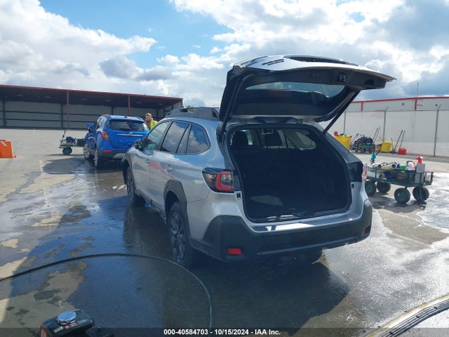 Subaru Outback Onyx Edition 2024 4S4BTALC3R3121494 Image 3