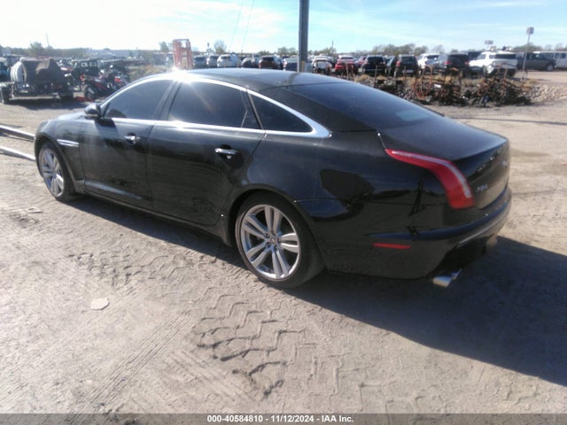 2011 JAGUAR XJ SAJWA2GB2BLV07835 Photo 2