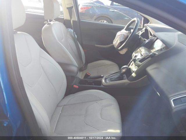 1FADP3J21JL242378 Ford Focus Titanium