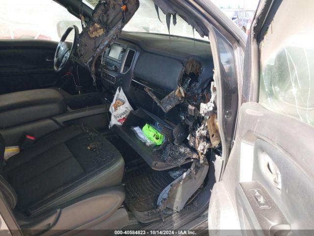 1N6AA1E69JN519280 Nissan TITAN SV