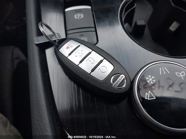 JN8AT3BB4MW219949 Nissan Rogue Sv Intelligent Awd