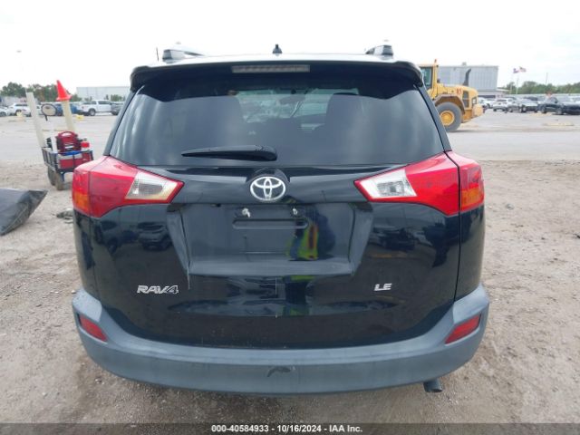 2T3ZFREV0EW083270 Toyota RAV4 LE