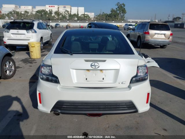 JTKJF5C72GJ020983 Scion TC