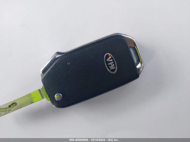 3KPF24AD9KE013319 KIA Forte Lxs