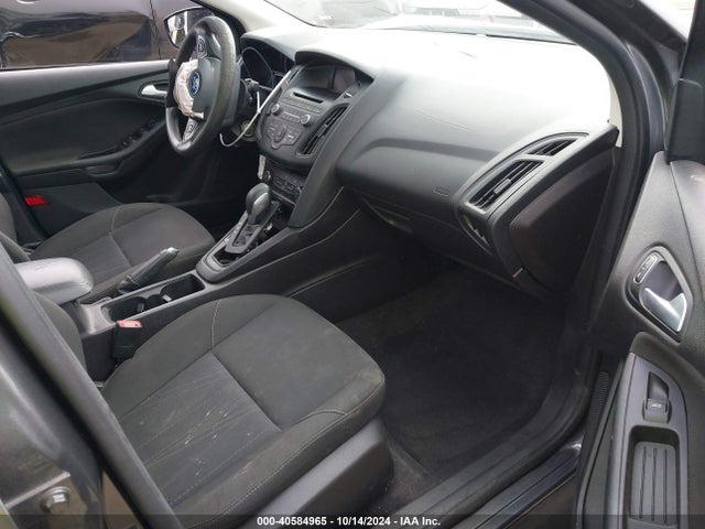 Ford FOCUS SE 2017 1FADP3F23HL304236 Image 5