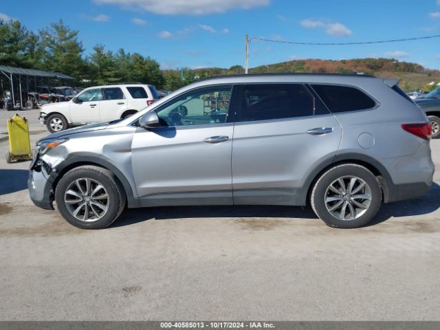 KM8SMDHF0HU252795 Hyundai Santa Fe Se