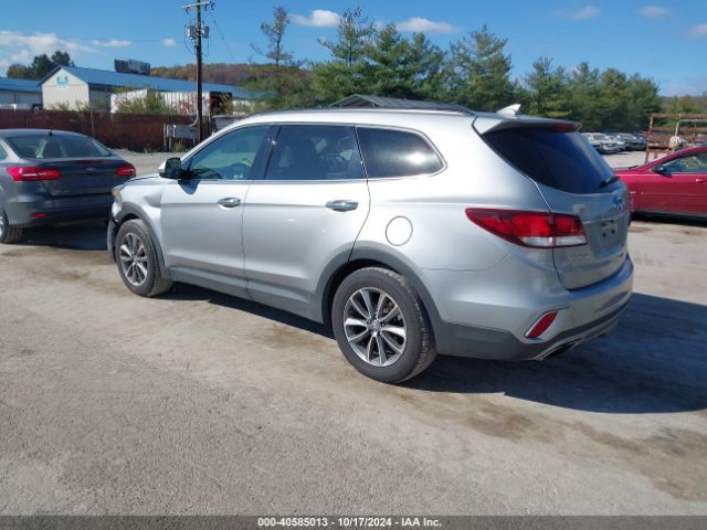 KM8SMDHF0HU252795 Hyundai Santa Fe Se