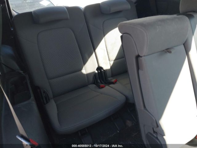 KM8SMDHF0HU252795 Hyundai Santa Fe Se