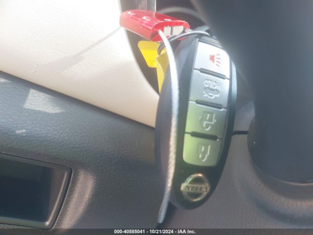 3N1CN8EV7LL813248 Nissan Versa Sv Xtronic Cvt