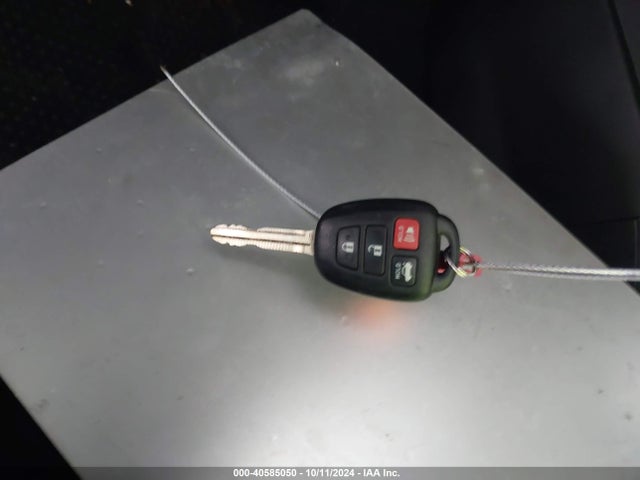 Toyota COROLLA LE 2018 5YFBURHE5JP749031 Image 11