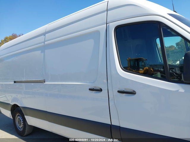 WD4PF1ED7KT015567 Mercedes-Benz Sprinter 2500 High Roof I4