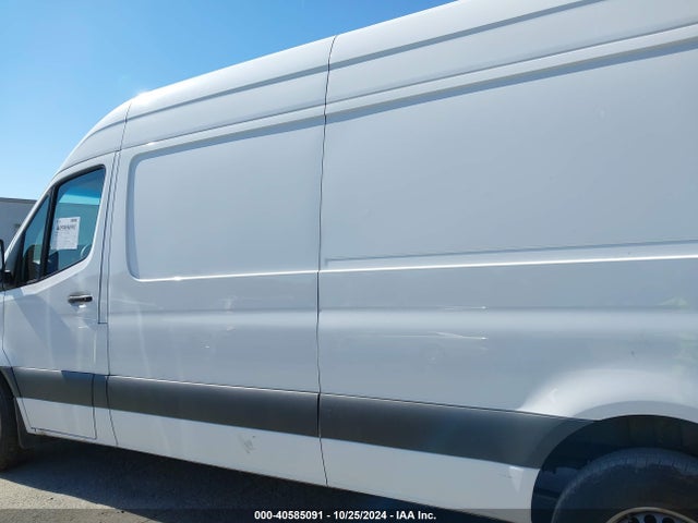 WD4PF1ED7KT015567 Mercedes-Benz Sprinter 2500 High Roof I4