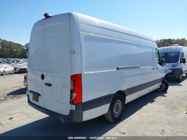 WD4PF1ED7KT015567 Mercedes-Benz Sprinter 2500 High Roof I4