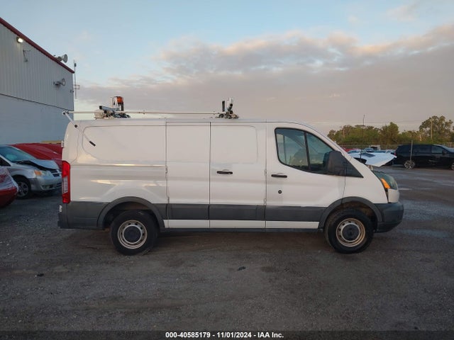 Ford Transit-250 2015 1FTNR1ZM4FKA55104 Image 13