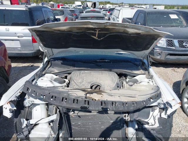 2013 Chrysler 300 S მანქანა იყიდება აუქციონზე, vin: 2C3CCABG4DH697103, აუქციონის ნომერი: 40585183