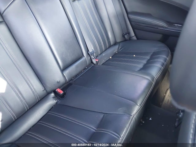 2013 Chrysler 300 S მანქანა იყიდება აუქციონზე, vin: 2C3CCABG4DH697103, აუქციონის ნომერი: 40585183